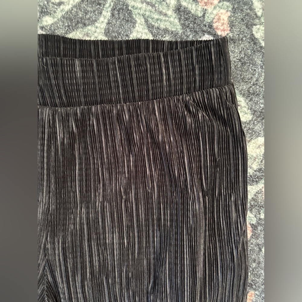 Express High Waisted Crinkle Wide Leg Pants - Picture 5 of 5